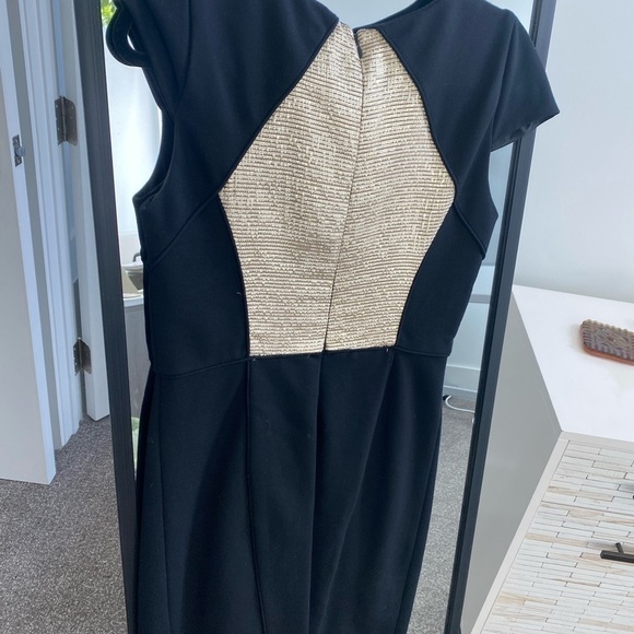 4C Dress - Picture 2 of 5